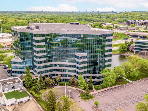 5601 Smetana Dr Unit 813, Minnetonka, MN 55343