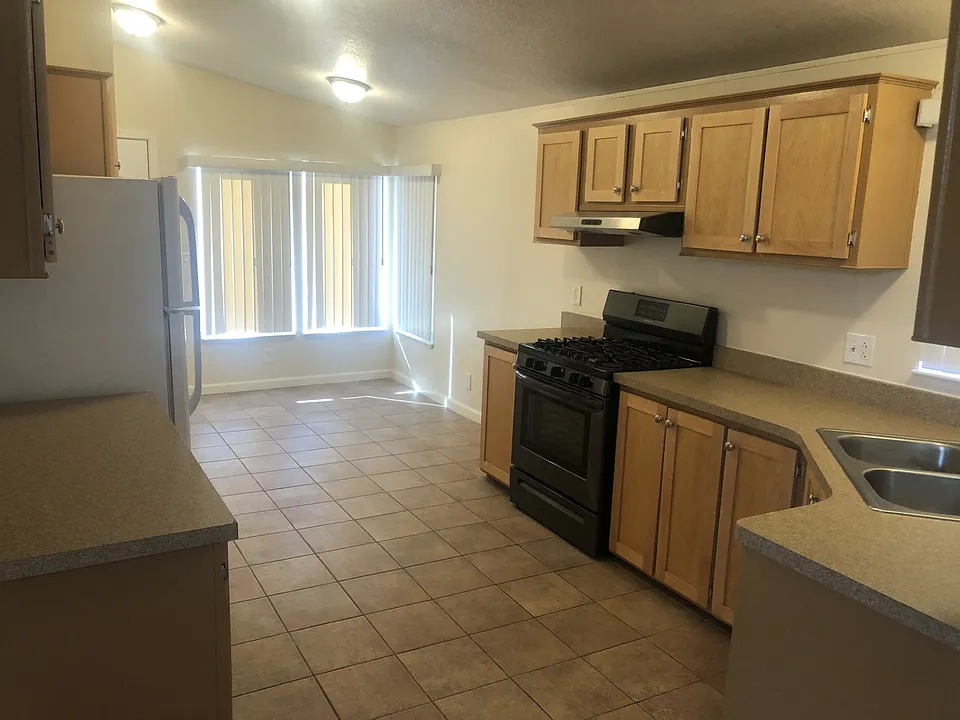 11550 W Green Desert Rd