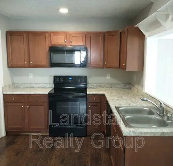 9403 Burgoo King Rd — Photo 25