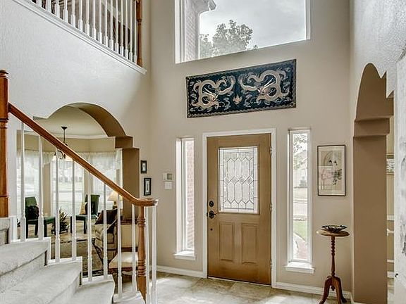 4th image of 2701 Carmel Dr