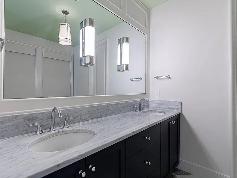81 Delmont Dr NE — Photo 41