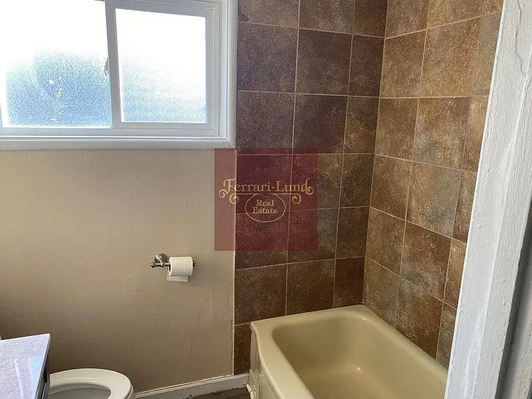 675 Denslowe Dr — Photo 8