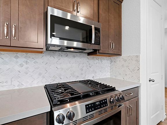 3rd image of 3260 Bright Maple Dr