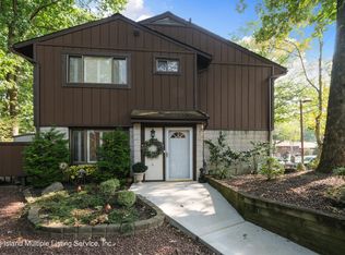 24 Rumson Rd, Staten Island, NY 10314
