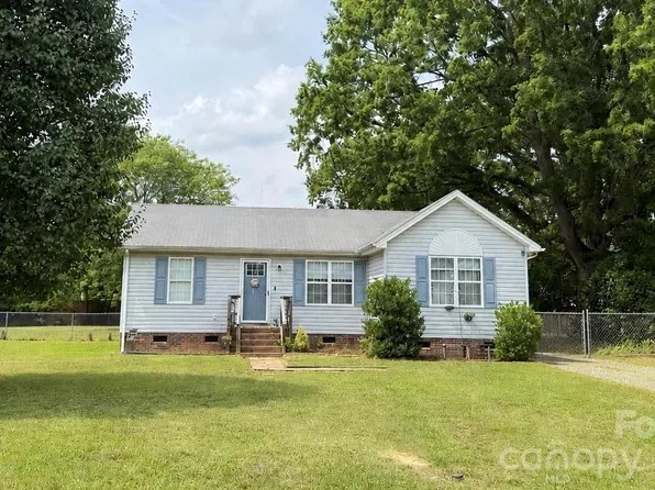 1341 E Cannon Ave, Albemarle, NC 28001