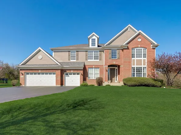 575 Orchard Pond Dr, Lake Zurich, IL 60047