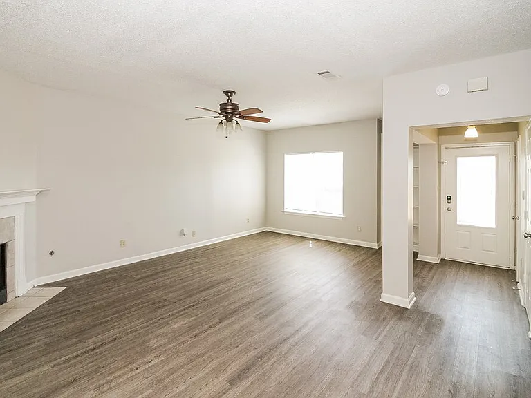 7899 Brady Creek Cv — Photo 7