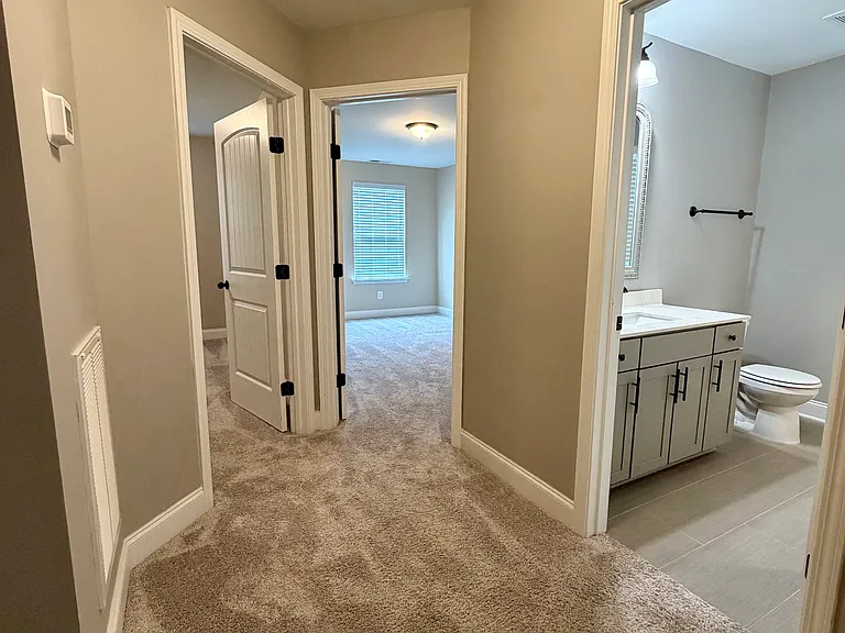 235 Claremont Ct — Photo 23