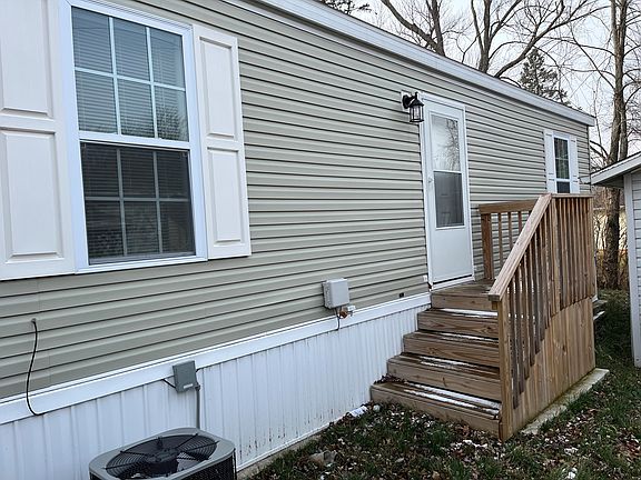 3rd image of 6610 Lear Nagle Rd #2