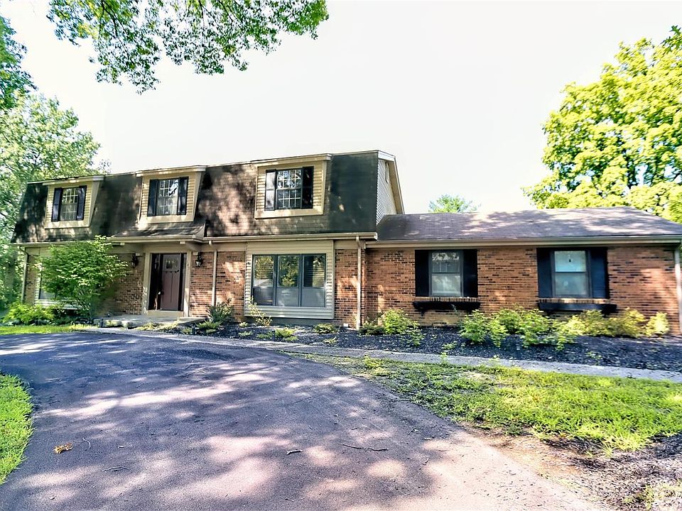 1st image of 145 Petite Royale Ct