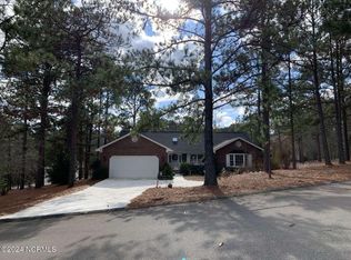 115 Lost Tree Pl, Southern Pines, NC 28387