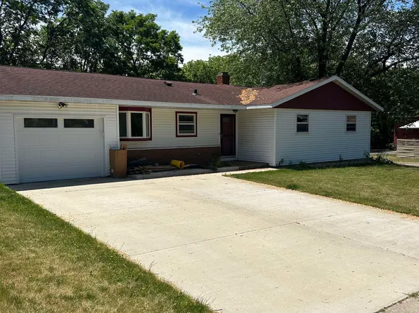 2913 Harriman Ln, Madison, WI 53713