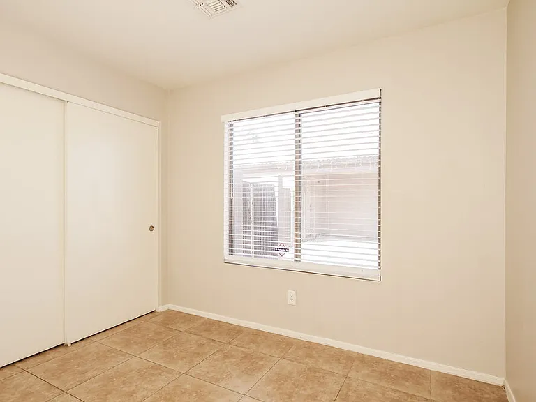 7537 W Georgia Ave — Photo 13