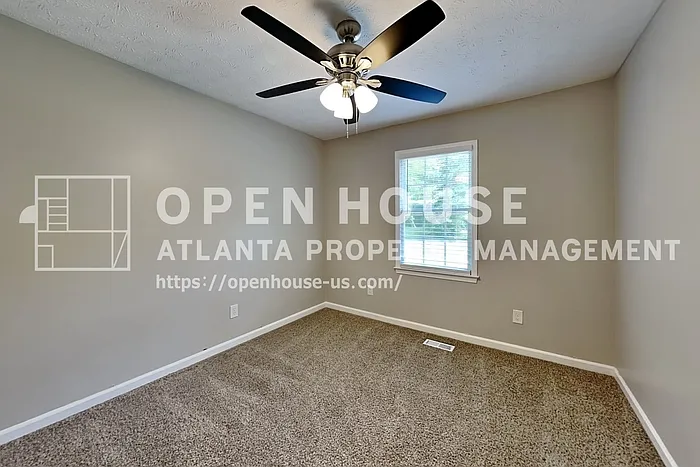 604 Dillon Dr — Photo 12