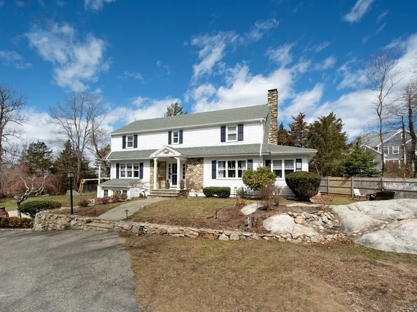 10 Grace Dr, Cohasset, MA 02025