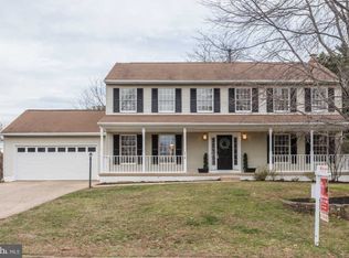 218 Elizabeth Ct, Sterling, VA 20164