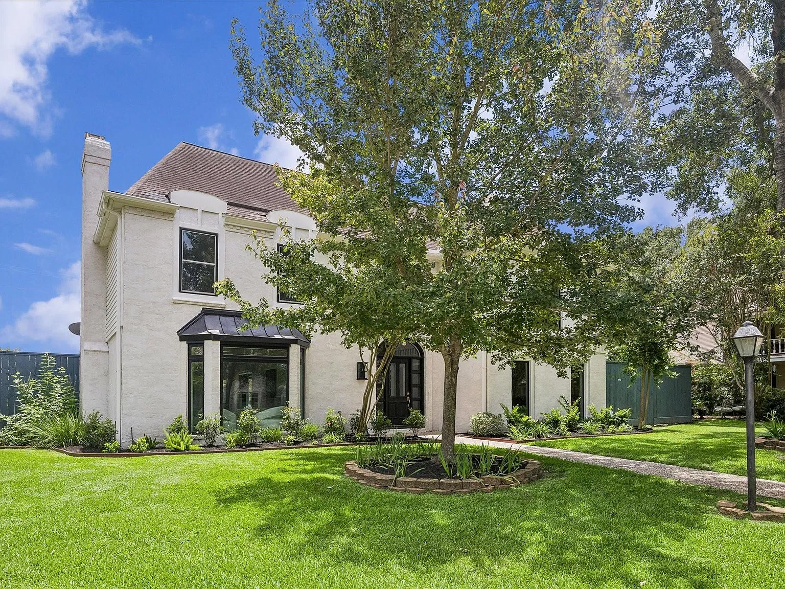 4 bed, 4.0 bath, 3004 sqft, $3,000 — Photo 4