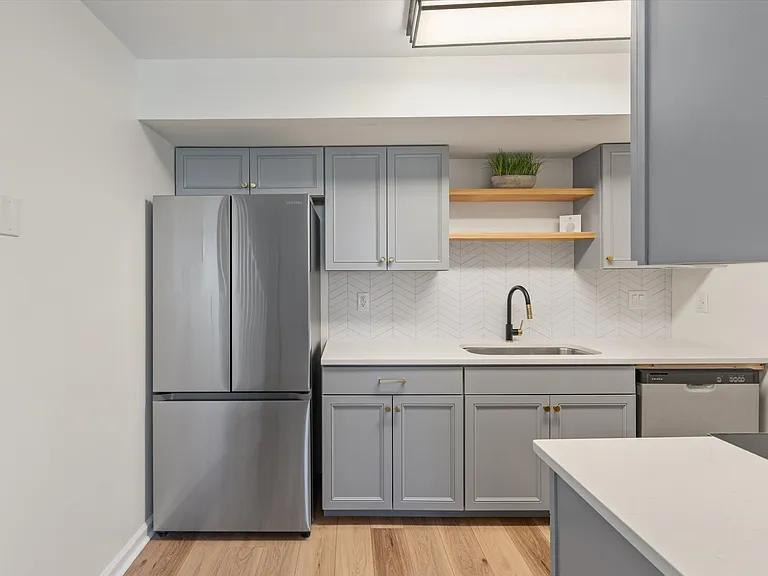 2494 Etiwan Ave #K11 — Photo 8