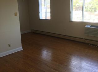 6300 W Irving Park Rd APT 205, Chicago, IL 60634