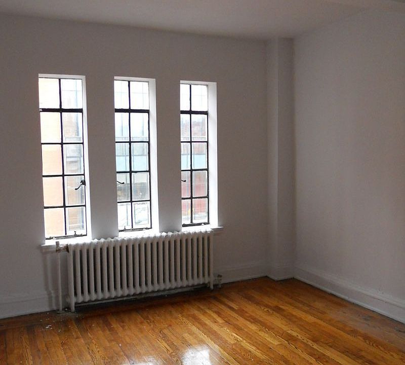 1st image of 11 Waverly Pl APT 11A