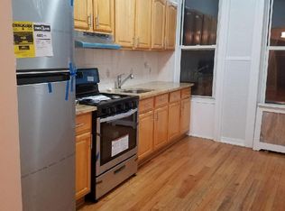 2060 Gates Ave #1R, Ridgewood, NY 11385