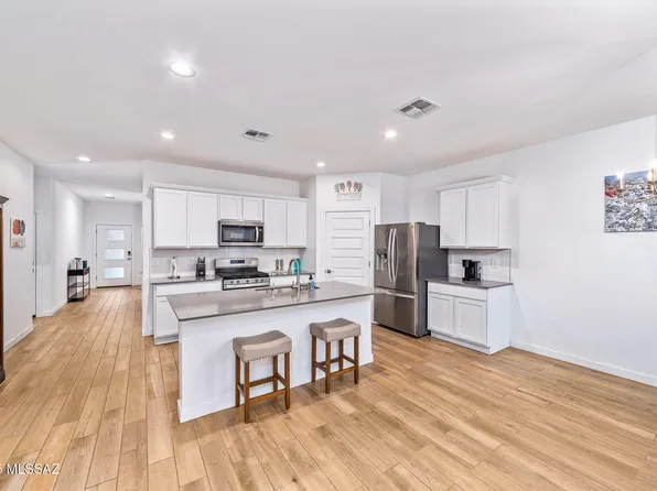 12726 E Giada Dr, Vail, AZ 85641