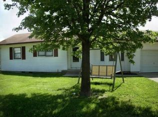 202 Brown Rd, Versailles, MO 65084