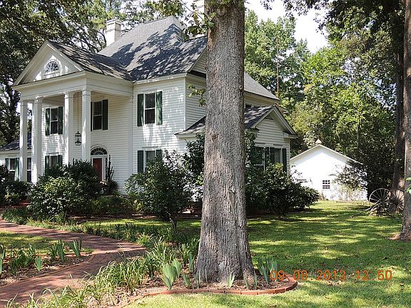 Front/Side/Garage View
