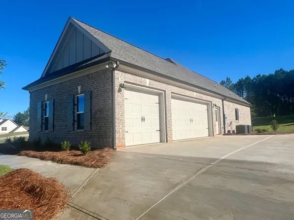 2364 Blazing Star Ct, Statham, GA 30666