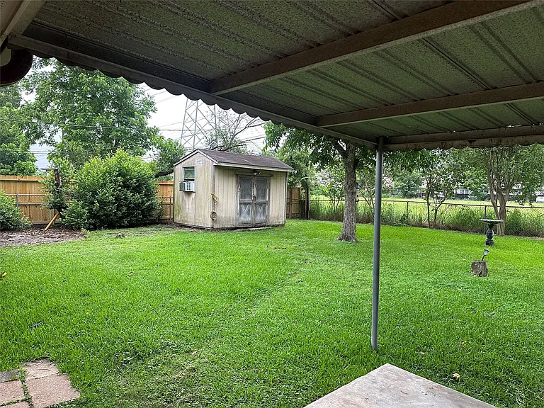 3815 Gardendale Dr — Photo 18