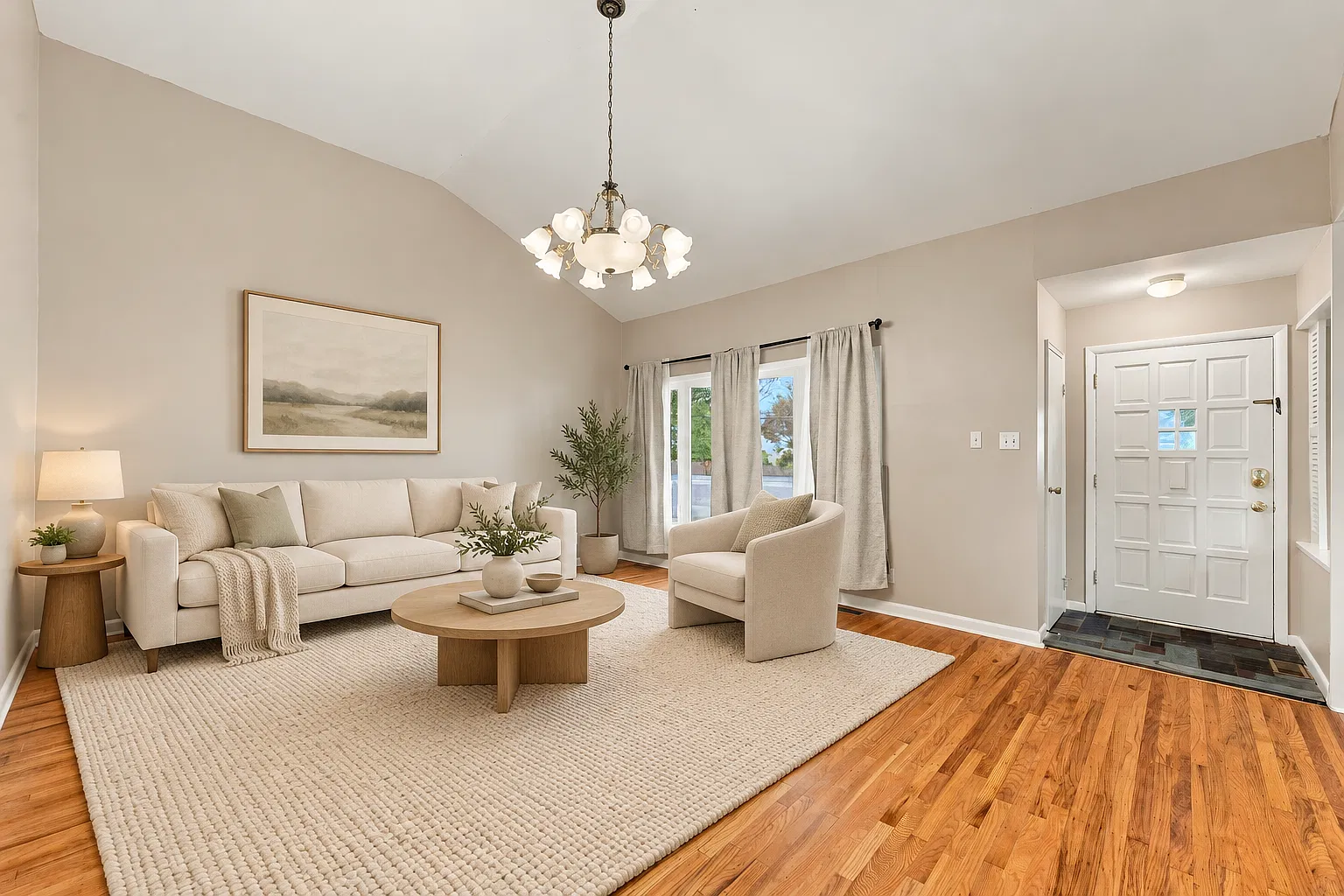 3 bed, 1808 sqft, $3,350 — Photo 4
