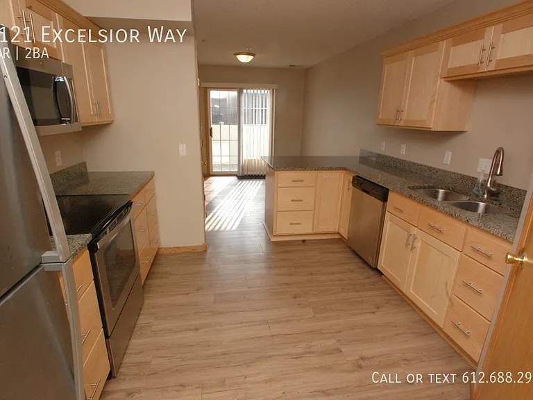 7121 Excelsior Way — Photo 7