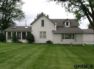 129 E Main St, Treynor, IA 51575