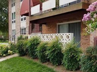 212 Locust St SE APT 110, Vienna, VA 22180