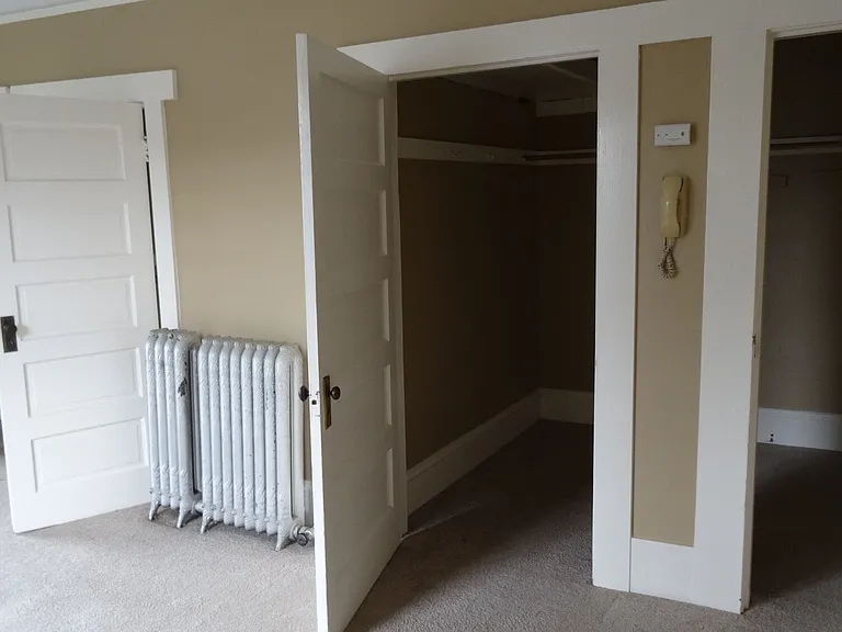 Lincoln Court — Photo 5