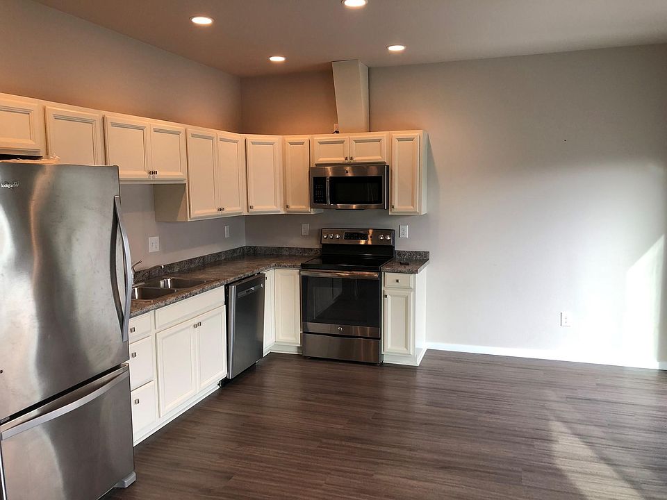 Kitchen with stainless steel appliances