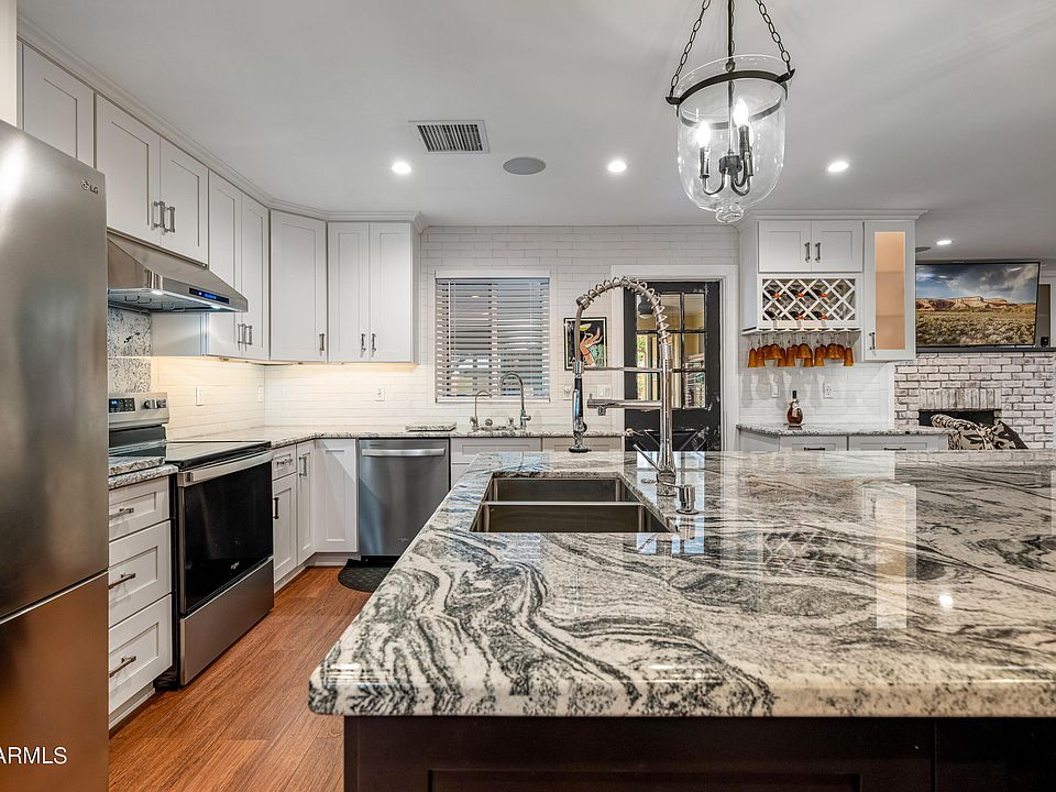 1st image of 3136 W BELMONT Avenue