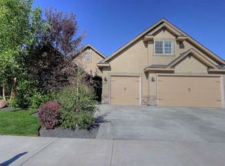 165 S Barkvine Way, Star, ID 83669