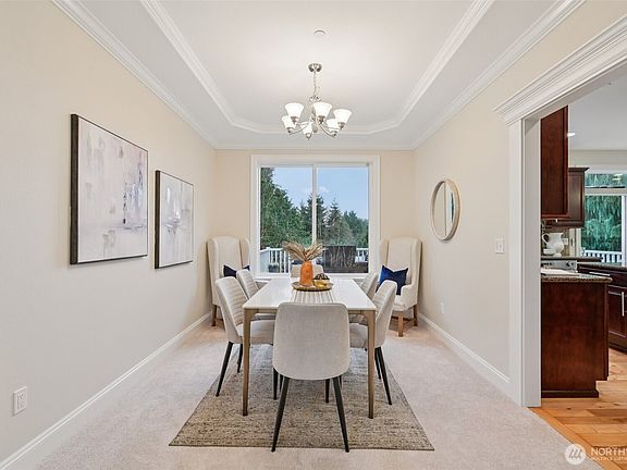 5th image of 4707 NE 7th Place