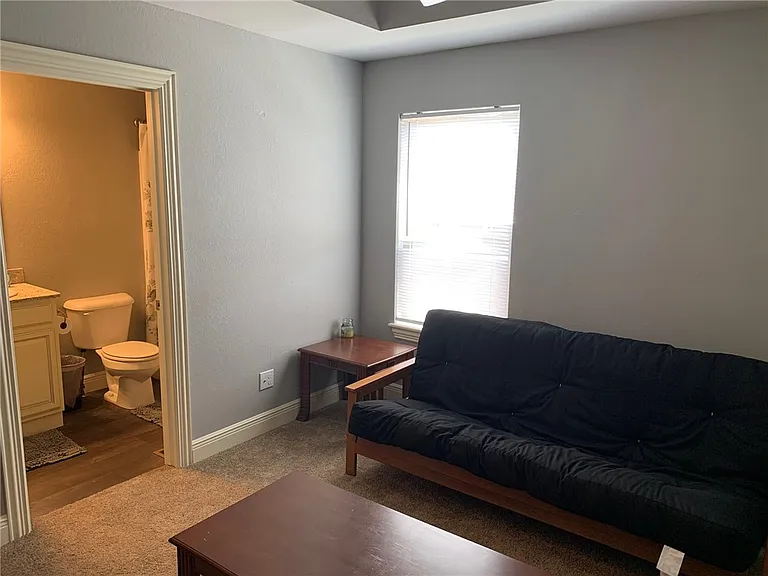 1349 N Corsica Dr — Photo 15