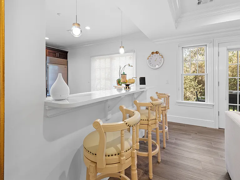 30 Village Green Dr — Photo 6
