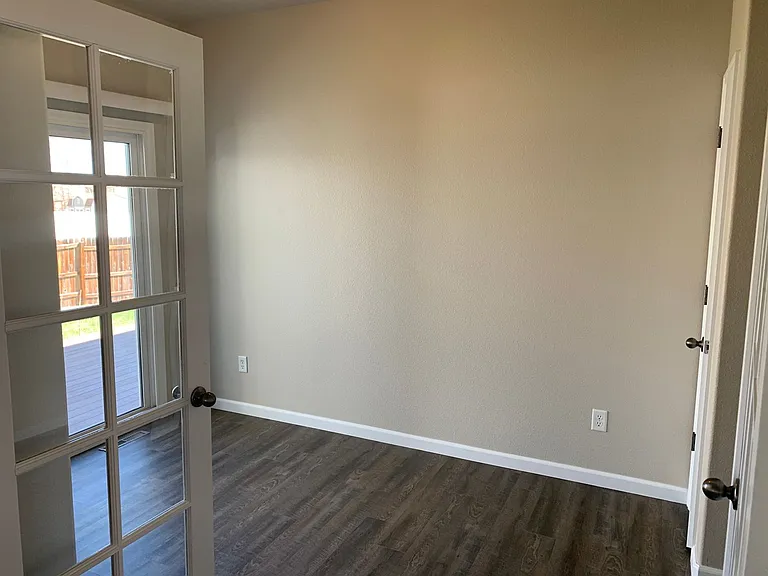 1403 Gettysburg Dr — Photo 4