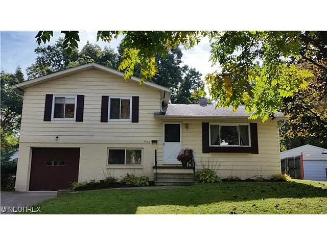 605 Cliffside Dr photo 1