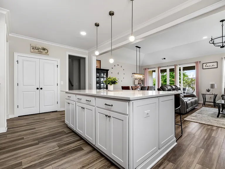 4040 Olivia Rd — Photo 11