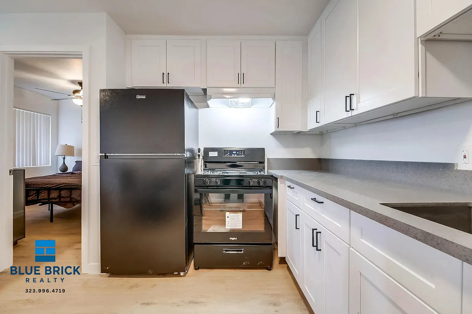 Charming 1BR Apartment with Everyday Convenience — Photo 2