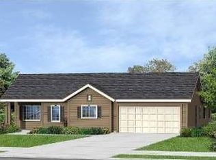 195 E Carpenter Ave, Reedley, CA 93654