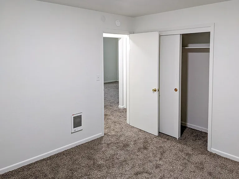 1136 Fairmount Ave S #1 — Photo 12
