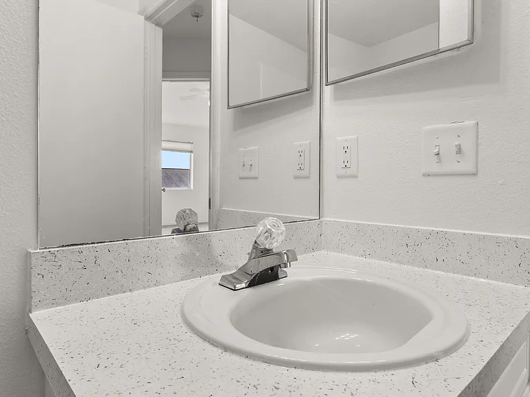 403 Orchid Dr — Photo 36