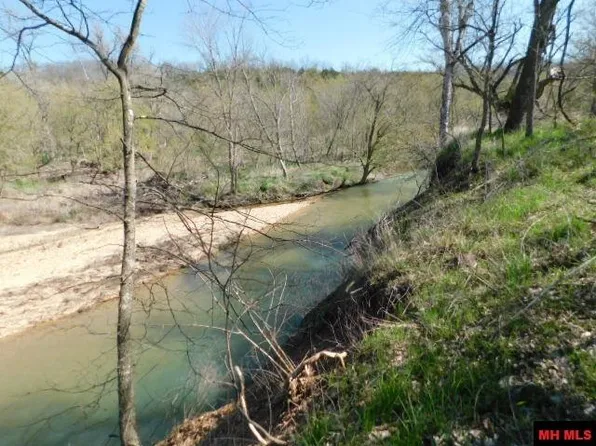 10239 Highway 62, Pyatt, AR 72672