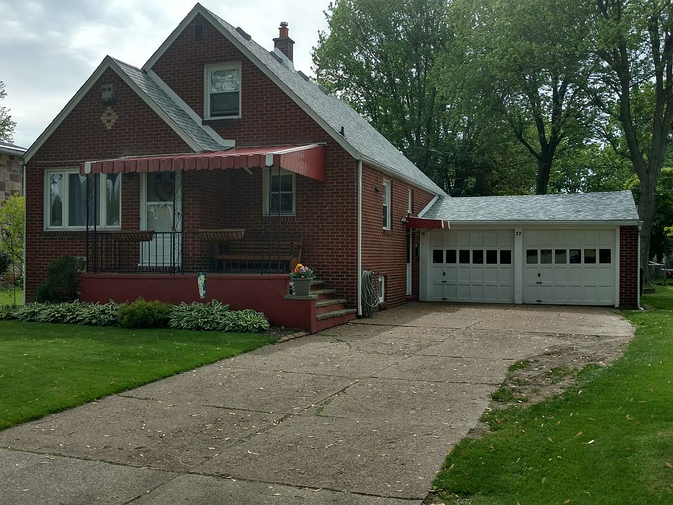 1st image of 52 Evelyn Ave